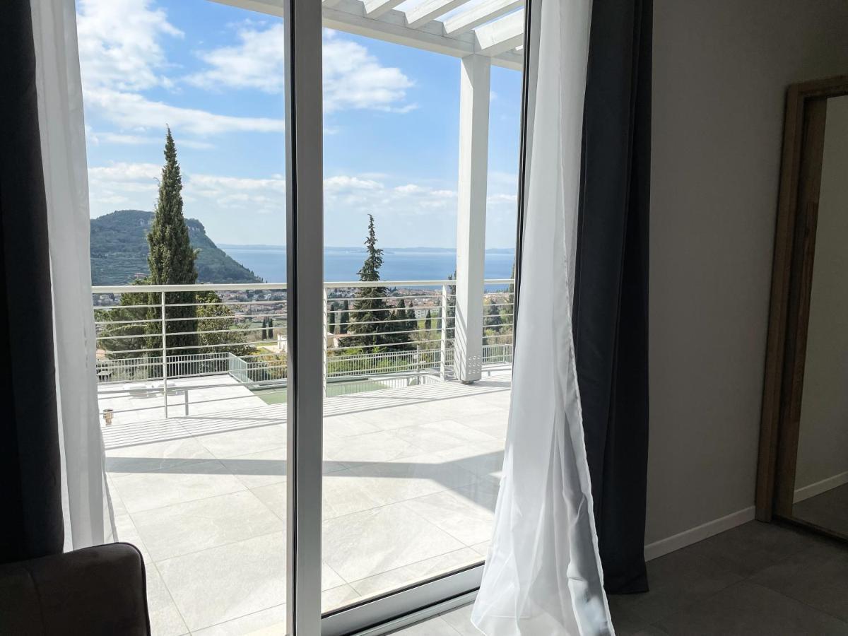 Sunset Lodge - Enjoy Holiday Garda  Buitenkant foto